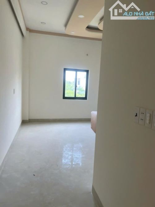 BÁN GẤP NHÀ MẶT TIỀN ĐÔNG HÒA DĨ AN. 132M² 3 TẦNG. CHỈ 5,75T - 3