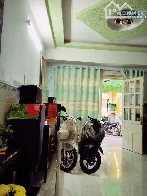 GẤP BÁN NHÀ NGUYỄN VĂN QUÁ 70M NỞ HẬU ,HẺM XE TẢI TRÁNH KHU VỰC TIỆN ÍCH BỦA VAY CHỈ 5TY2 - 3