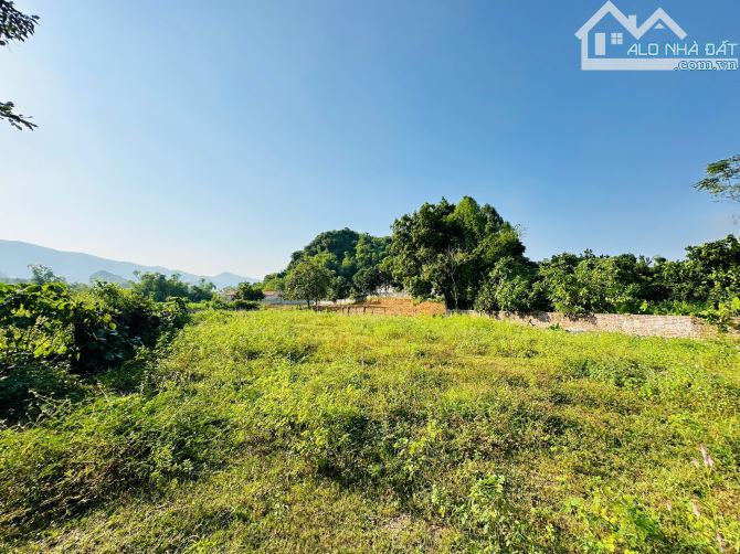 SIÊU PHẨM NGHỈ DƯỠNG BÁM SUỐI, SẴN AO VIEW NÚI ĐÁ CÓ DT 5719m2 ( 956m2 ONT) GIÁ CHỈ 1,xtm2 - 3