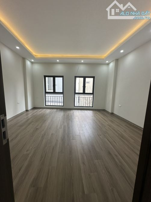 Nhà đẹp Vân Canh - phố Trịnh Văn Bô - xây 5 Tầng - 3 Ngủ - 50m ô tô đỗ giá 4.5 tỷ - 4
