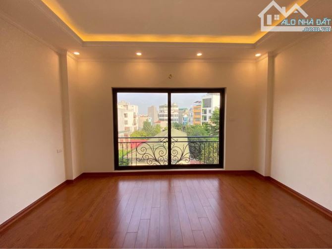 Nhà Sơn Đông 38M 5 Tầng, 5 phòng, ô tô đỗ gần nhỉnh 4 tỷ - 4