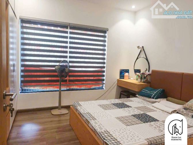 Nhà đẹp 4t view hồ Cự Khối Long Biên oto tránh ở thoáng cực sướng 97m mặt tiền 9m 16 tỷ 9 - 4