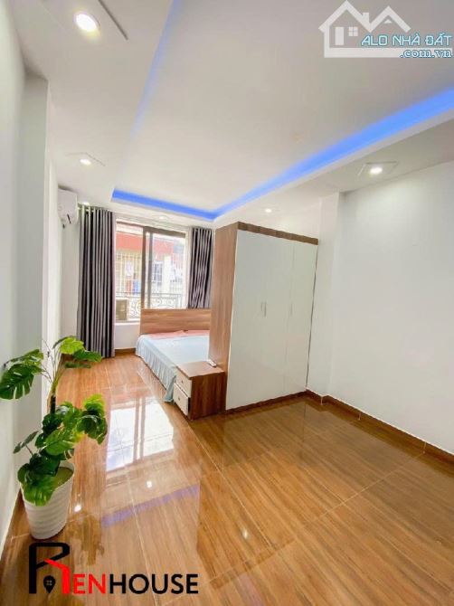 Bán nhà Xuân Thuỷ 63m2, 5 tầng, 10.8 Tỷ - 4