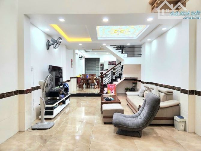 NHÀ ĐẸP - XE HƠI ĐẬU CỬA - KHU PHÂN LÔ CAO TẦNG - GẦN CHUNG CƯ DREAMHOME & CHỢ THẠCH ĐÀ - 4