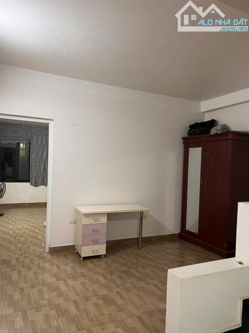 Cho thuê nhà mặt đường tuyến nhánh tại Quán Nam, 90M2, 4,5 TẦNG, 5 NGỦ FULL ĐỒ,15 TRIỆU - 4