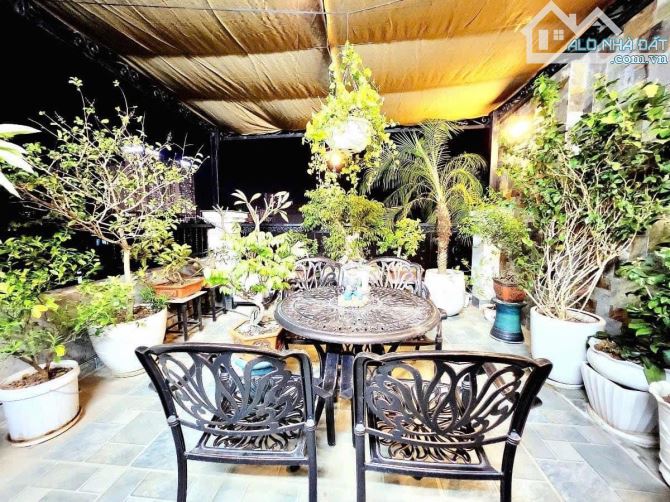 bán nhà phố Trịnh Đình Cửu 50m trước nhà 2 ô tô tránh nhau giá 11 tỷ, quá đẹp khi mua ở ha - 5