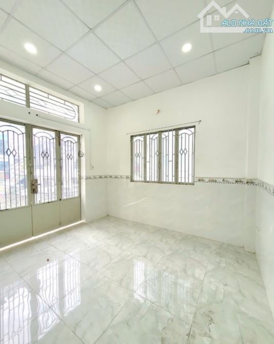 Bán nhà hẻm thông thoáng Cao Thắng, Q10 29,4m2 2 tầng BTCT 2PN 2WC Giá chỉ 6 tỷ - 4