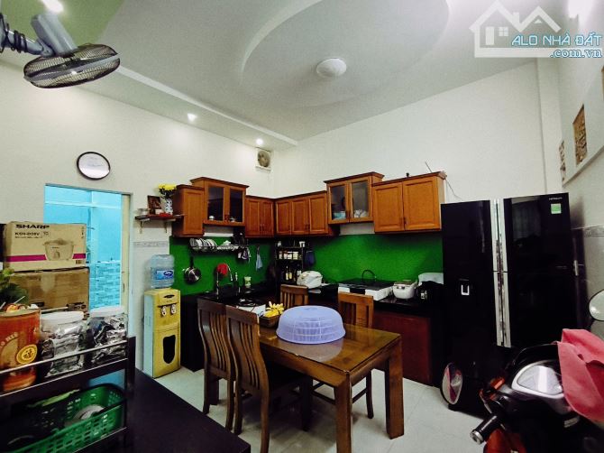 GẤP BÁN NHÀ NGUYỄN VĂN QUÁ 70M NỞ HẬU ,HẺM XE TẢI TRÁNH KHU VỰC TIỆN ÍCH BỦA VAY CHỈ 5TY2 - 6