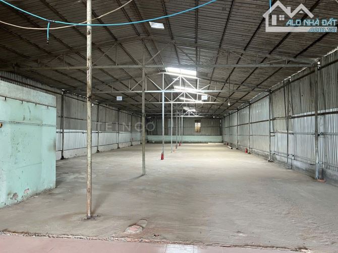 Cho thuê kho xưởng bãi 878m² kho xây dựng 743m² trong khu công nghiệp Trà Nóc, P. Trà Nóc,