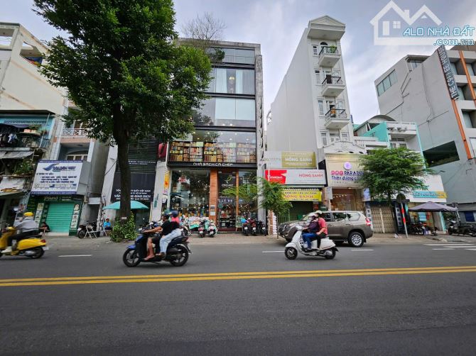Bán Nhà Góc 2 Mặt Tiền Phan Đăng Lưu P3 PN- 4*25m NH 4,5m - 4 Tầng - Hđt 50tr -Gía: 24 Tỷ