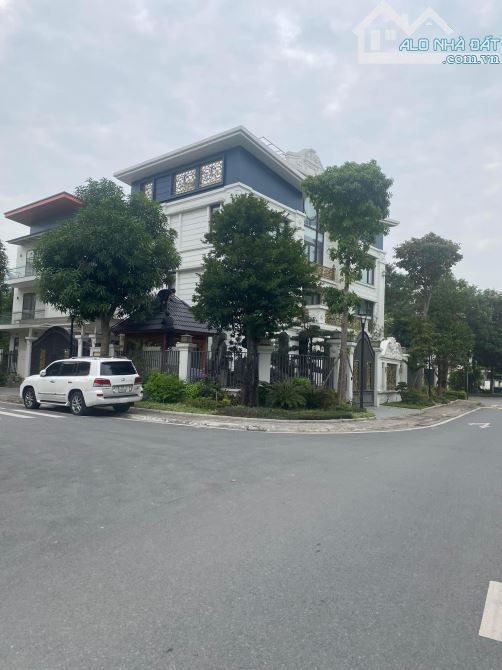 BIỆT THỰ KDT VĂN KHÊ 190M MT 29M LÔ GÓC XÂY THÔ CHỦ BÁN 41,9 ty