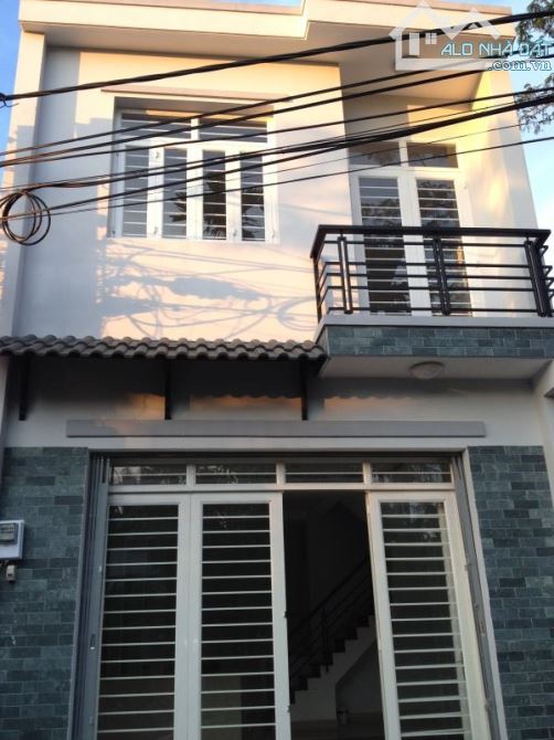 NHÀ HẺM 3M ĐƯỜNG NGUYỄN TRÃI, Q.5, DT: 4.5x14m, nhà cấp 4 hiếm