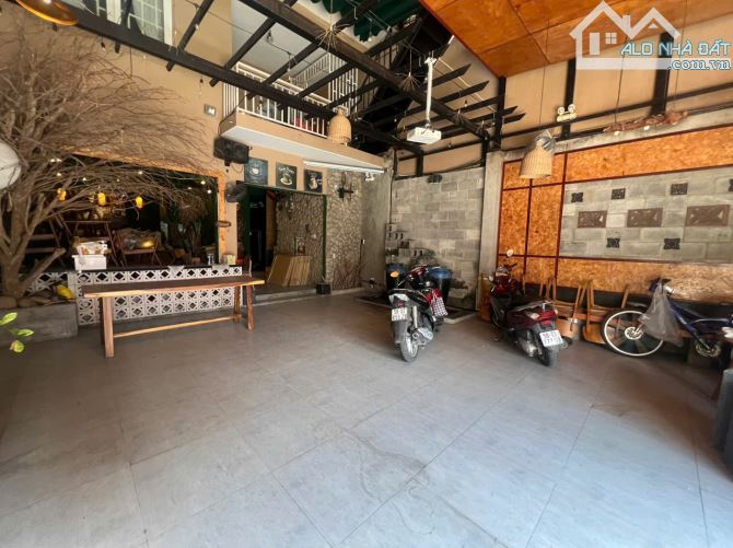 Nhà có quán cafe ngay mặt tiền đường số 12, Phú Nhuận, Hiệp Bình Chánh