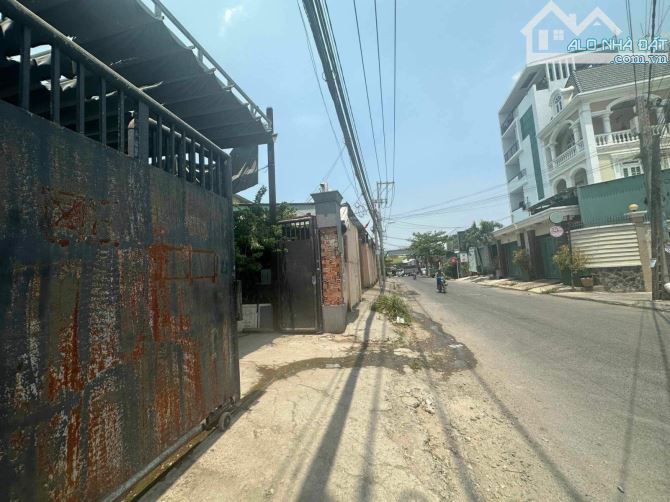 CHỦ GẤP BÁN XƯỞNG MẶT TIỀN ĐƯỜNG CONTAINER VÕ THỊ HỒI SÁT TRẦN VĂN MƯỜI - HÓC MÔN* 1000M2