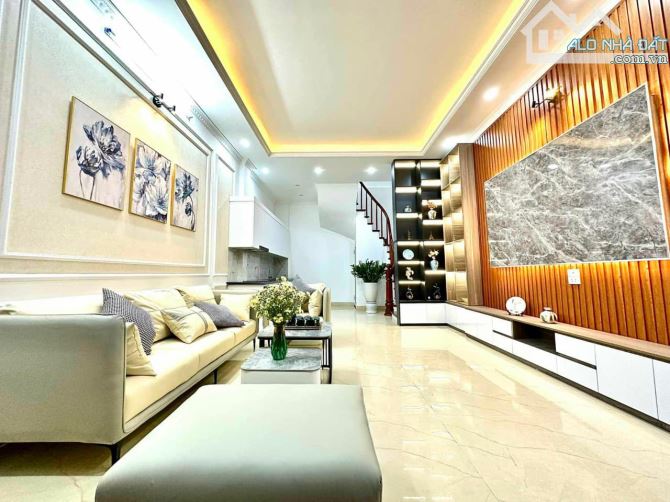 Bán nhà An Khánh gần Vinsmart City 33M, 5 Tầng, 4 phòng, full nội thất đẹp