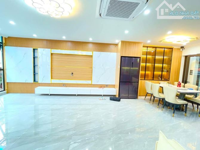 BÁN NHÀ NGUYỄN VĂN HUYÊN CẦU GIẤY 60M2-6 TẦNG-MT 4M-GIÁ CHÀO 17 TỶ-GIÁ THƯƠNG LƯỢNG - 1