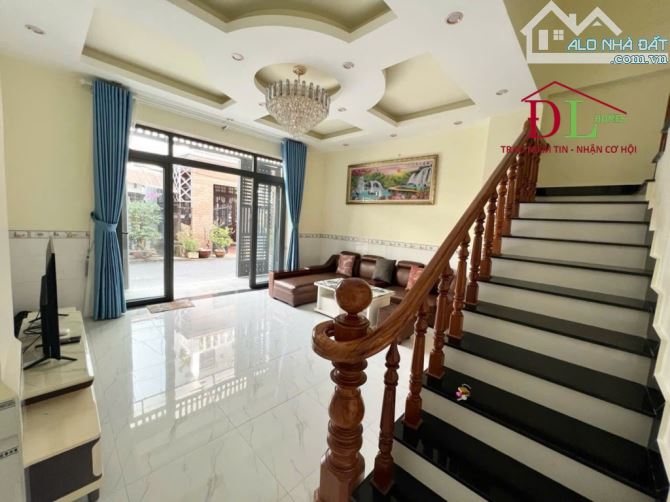 4406 🏡 🏞 ⛺ NHÀ MỚI XÂY - ĐƯỜNG OTO 5MET - GẦN TRUNG TÂM - ĐANG KINH DOANH LƯU TRÚ TỐT - 1