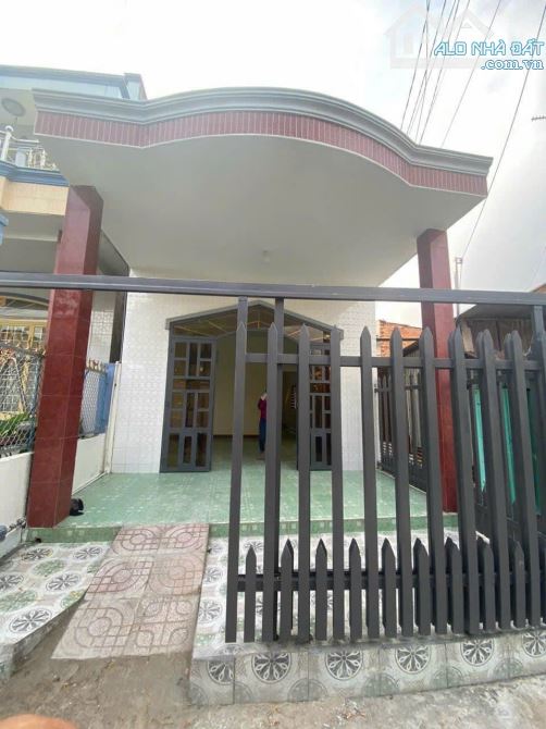 Chỉ 2,2 tỷ sở hữu nhà 94m2, SHR thổ cư, cách Nguyễn Tri Phương 50m ( P. Bửu Hòa ) - 1