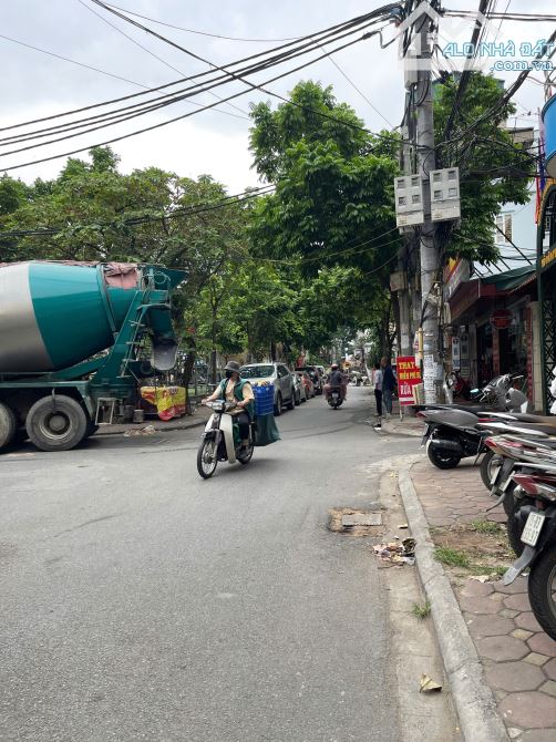 Nhà đẹp -  Giá đầu tư, chưa tới 100tr/m2 cho vị trí Hoàng Mai, giáp Hai Bà, oto đỗ cửa - 1