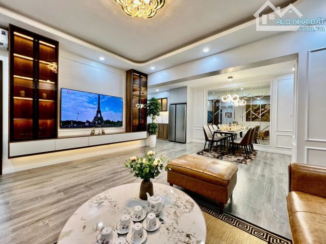 Bán chung cư 25 Tân Mai, Hoàng Mai, 100 m2, 3 phòng ngủ, 2 WC, đủ đồ, căn góc, sổ đỏ - 1