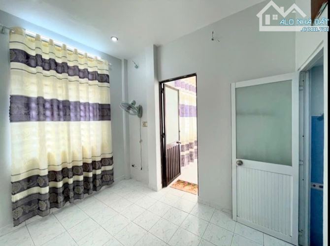 MẶT TIỀN KINH DOANH BÌNH THẠNH, GẦN NGAY CHỢ BÀ CHIỂU, 54M2 2 LẦU, SỔ NỞ HẬU ĐẸP - 1