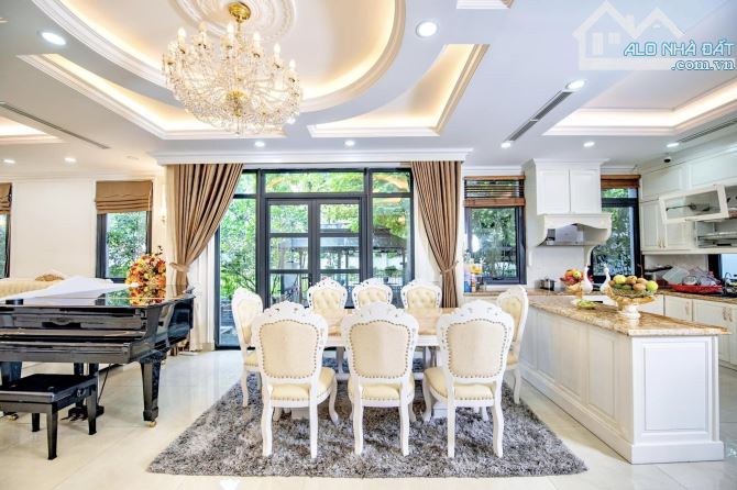 Mặt tiền khủng hiếm! Bán nhà mặt phố Thanh Nhàn 210m2 x mặt tiền 8.7m, 119 tỷ, kinh doanh - 1