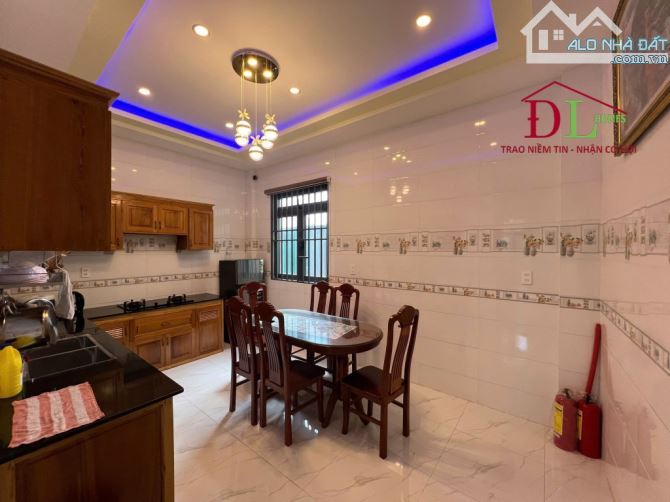 4406 🏡 🏞 ⛺ NHÀ MỚI XÂY - ĐƯỜNG OTO 5MET - GẦN TRUNG TÂM - ĐANG KINH DOANH LƯU TRÚ TỐT - 20