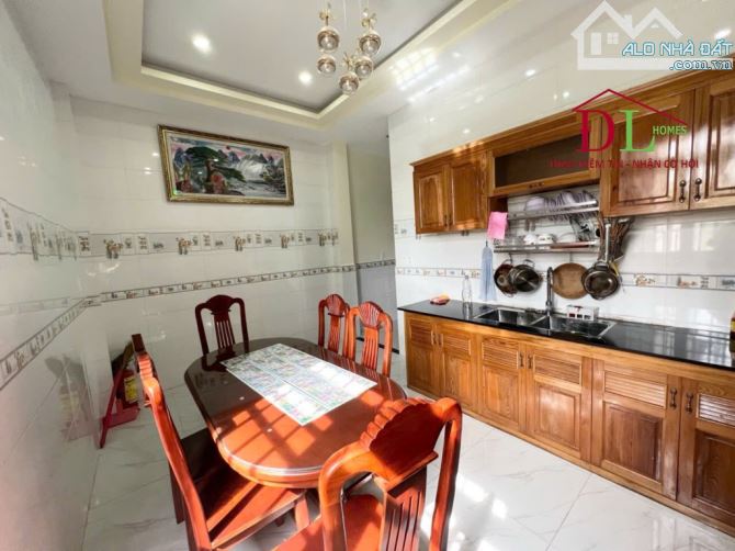 4406 🏡 🏞 ⛺ NHÀ MỚI XÂY - ĐƯỜNG OTO 5MET - GẦN TRUNG TÂM - ĐANG KINH DOANH LƯU TRÚ TỐT - 2