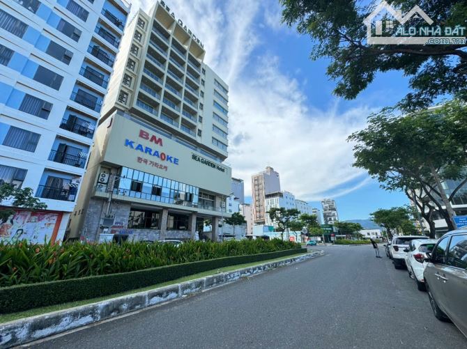 Bán gấp lô 100m2 Nguyễn Xuân Khoát ,gần biển Phạm Văn Đồng