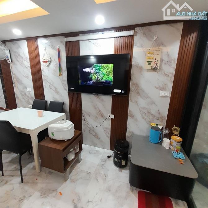 Cần bán nhanh nhà 3 tầng, 30m2 tại Khương Trung, Thanh Xuân, giá 3.5 tỷ, chính chủ, tiện - 2