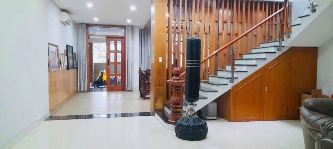 Biệt thự 210m2, 3 Tầng, Khu K300 Q. Tân Bình, Shr, giá 41,8tỷ. - 2