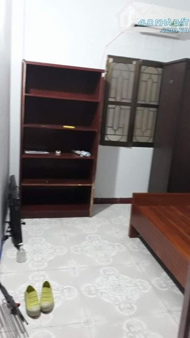 Cho thuê nhà 45m2 x 4 tầng ngõ 261 phố Trần Quốc Hoàn, cạnh đường Phạm Văn Đồng - 2