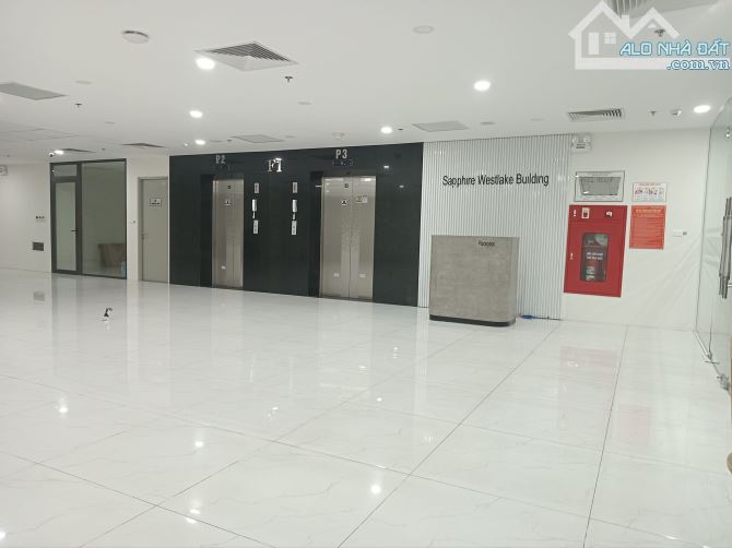 Bán tòa nhà 10 tầng mặt phố Quang Trung DT 380m2, MT 15m, cho thuê 700 tr/th Giá 372 tỷ