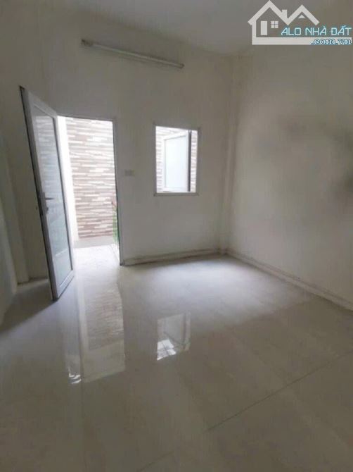 Bán nhà gần phố Tô Hiệu, Hà Đông, 32m2, 3 tầng, Ô tô đỗ cửa, ngõ thông, giá 6,6 tỷ - 3