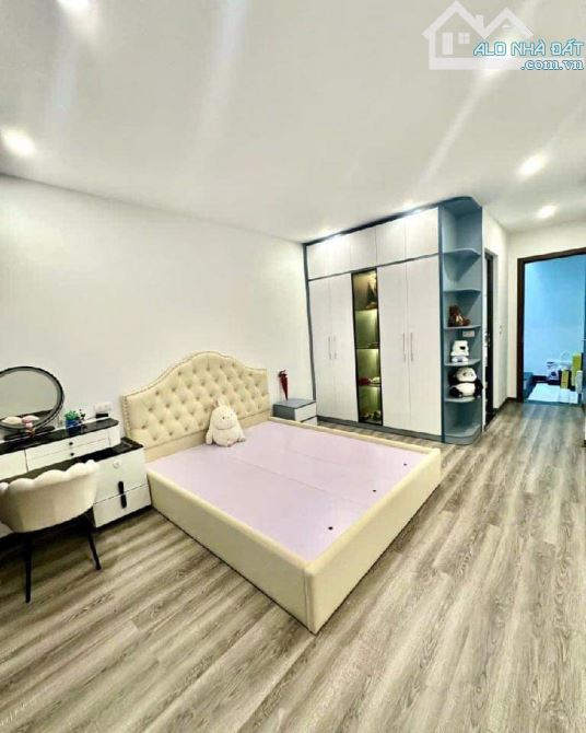 LÔ GÓC - QUANG TRUNG - HÀ ĐÔNG - 40M - 4T - PL - OTO GẦN - Ở SƯỚNG - CHỈ 7 TỶ. - 3