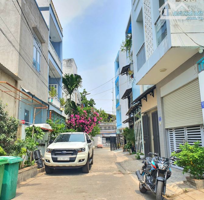 Bán đất hẻm 25 Trương Văn Thành . Hiệp Phú Q9 - DT: 58.2m2 ngang 4mx14. 7m - 3