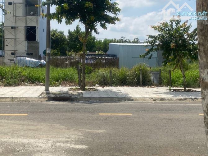 bán lô đất ở tại đô thị 135m2 sát chợ đêm chỉ với giá 2,3 ty,giá cho nhà đầu tư sinh lơi - 3