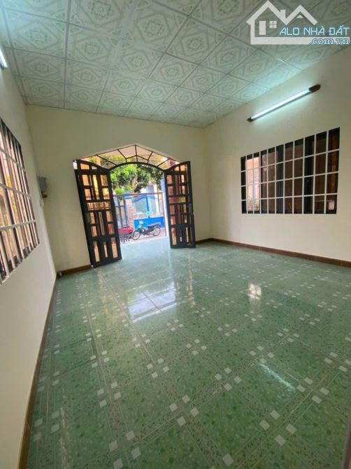 Chỉ 2,2 tỷ sở hữu nhà 94m2, SHR thổ cư, cách Nguyễn Tri Phương 50m ( P. Bửu Hòa ) - 3