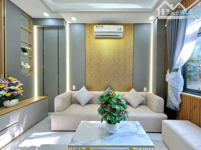 Nhà ngon, Huỳnh Tấn Phát, PMH, Q7, gần 40M2, nhỉnh 3.91T - 3