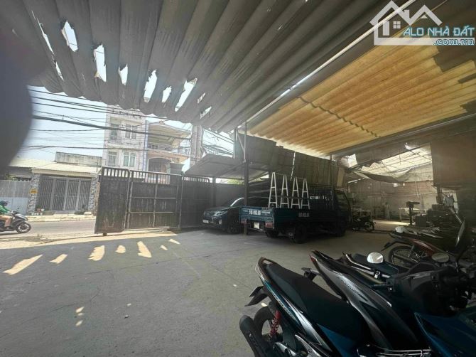 CHỦ GẤP BÁN XƯỞNG MẶT TIỀN ĐƯỜNG CONTAINER VÕ THỊ HỒI SÁT TRẦN VĂN MƯỜI - HÓC MÔN* 1000M2 - 3