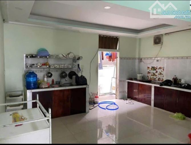 Cô 9 bán gấp căn nhà đang cho thuê ở Tân Hiệp, Hóc Môn, dt 90m2, ngộp 680trieu, sổ sẵn - 3