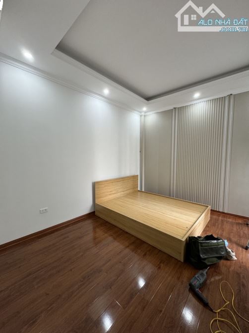 Bán nhà Hoa Lâm, ĐẸP, đủ NỘI THẤT, gần Ô TÔ, 33m2 x 5 tầng - 3