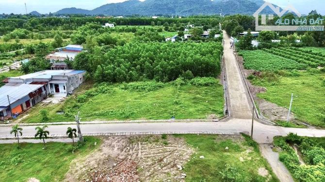 ✨ Góc 2 Mặt tiền View Hồ Châu Pha. Ngang 11.6M (Nở hậu 15.8M), dài 31M, 100m2 ONT - 2.8 Tỷ - 5