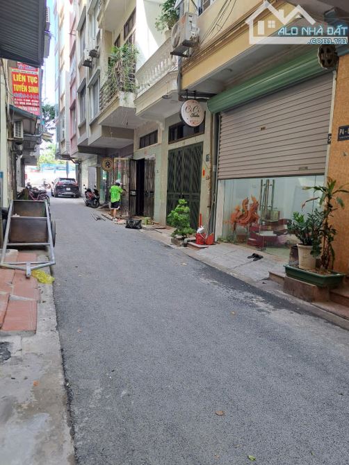 Cho thuê nhà 45m2 x 4 tầng ngõ 261 phố Trần Quốc Hoàn, cạnh đường Phạm Văn Đồng - 6