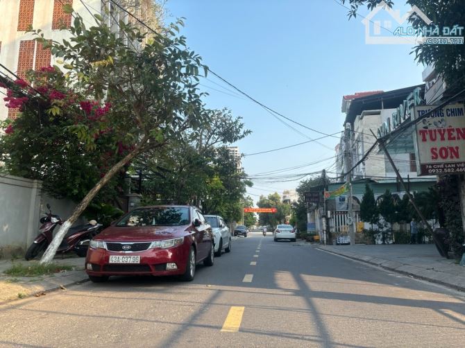 Bán Nhà Village Quận Ngũ Hành Sơn, đường Chế Lan Viên, 324m2, mặt tiền 14m, nhỉnh 38tỷ.
