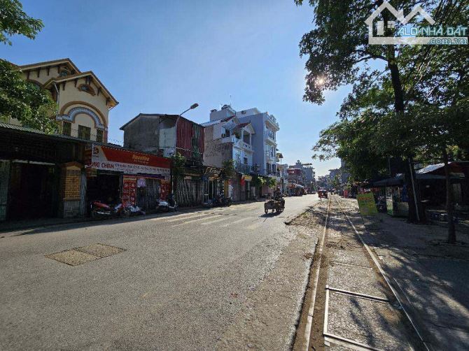 Bán đất Thượng Thanh, quận Long Biên 49m2, 6.83 tỷ, ô tô tránh, view công viên.