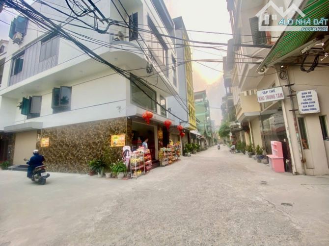 Bán nhà mới Koong phân lô Cán Bộ ThanhTrì 56m 4 t ô tô vào nhà khu dân trí cao giá 7.2 tỷ