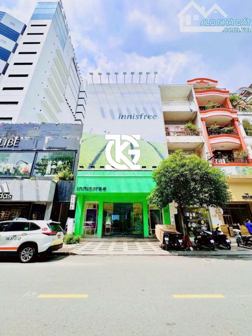 Cho thuê nhà mặt tiền Nguyễn Trãi Quận 1.Giá cho thuê: 70 triệu/tháng.