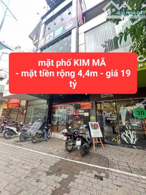 mặt phố KIM MÃ - 3 tầng - mặt tiền 4,4m - vỉa hè siêu rộng -