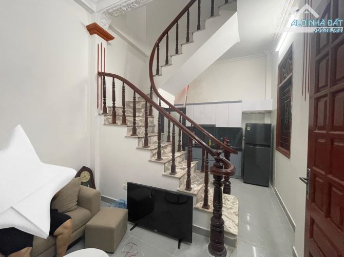 Bán nhà đẹp 250 Kim Giang, 22m2, 4 tầng, sổ đỏ, 4.25 tỷ